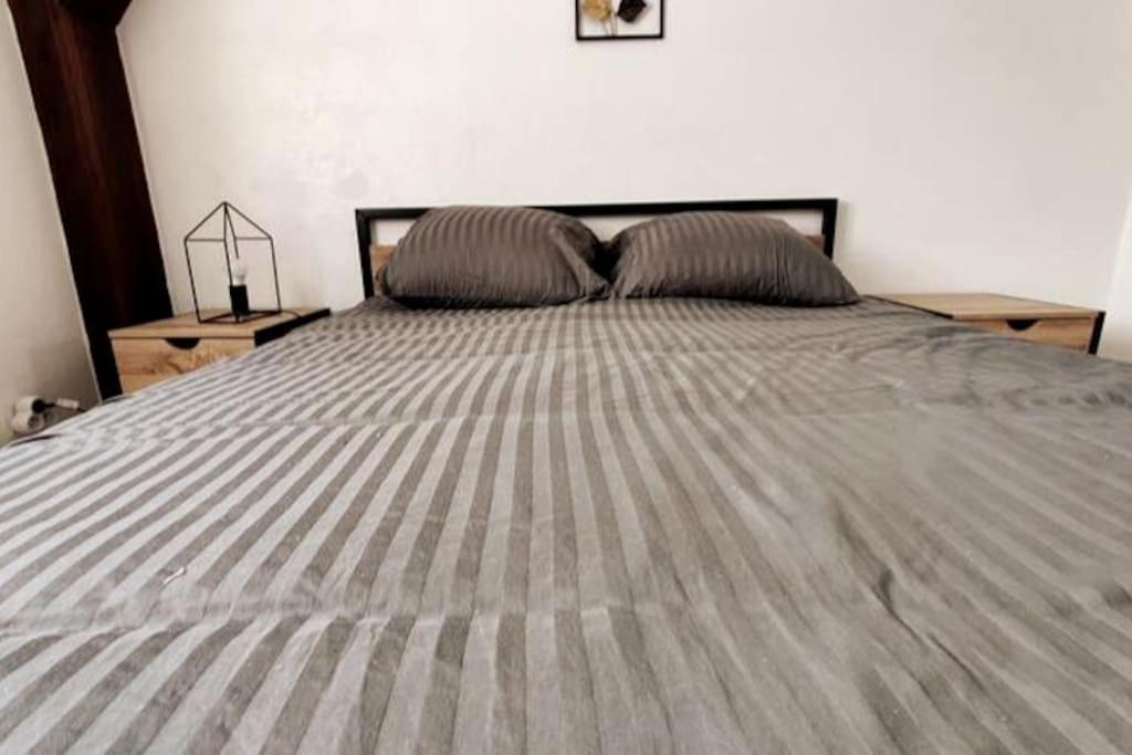 Appartement Style Industriel Au Centre De Douai Ngoại thất bức ảnh