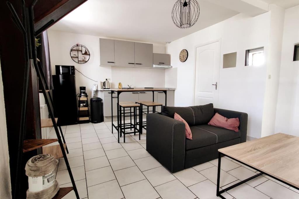 Appartement Style Industriel Au Centre De Douai Ngoại thất bức ảnh