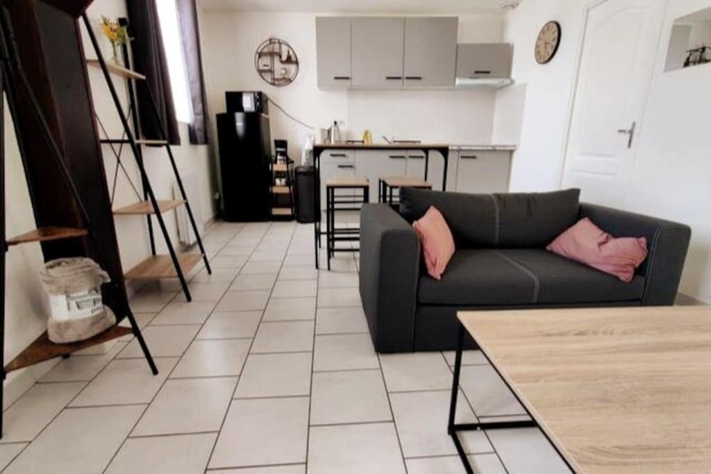 Appartement Style Industriel Au Centre De Douai Ngoại thất bức ảnh